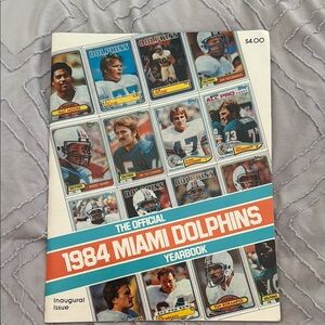 Yearbook 1984 - Official NFL Collectible
